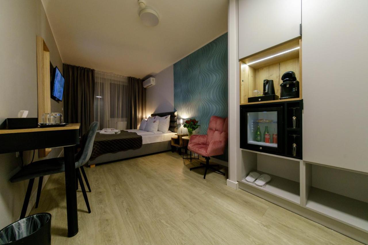 Kamienica No 111A Warsaw Airportアパートホテル エクステリア 写真